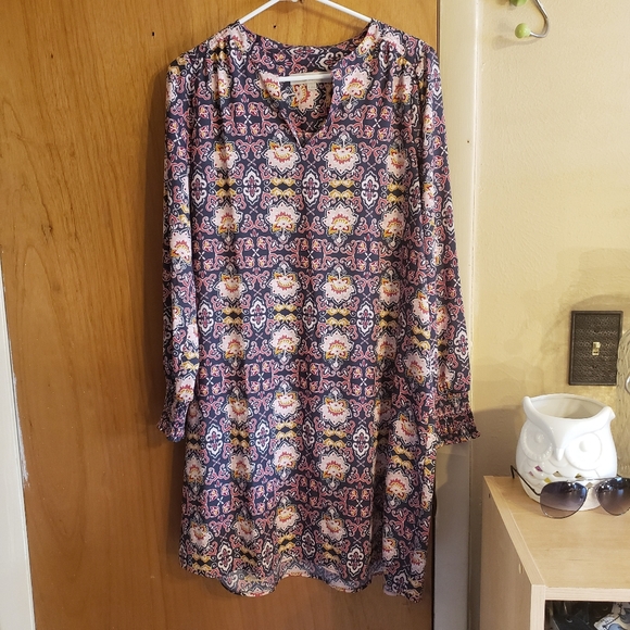 LOFT Dresses & Skirts - Loft floral mod sheath dress